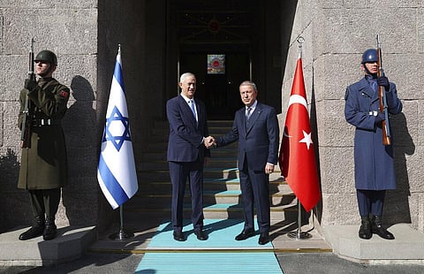 Turkish Defense Minister Hulusi Akar, (R), and Israel's Defense Minister Benny Gantz shake hands during a welcome ceremony in Ankara, Turkey, Thursday, Oct. 27, 2022. (Photo|AP)