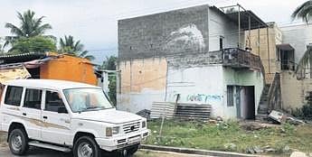 NIA conducting searching the room of the youth arrested for suspected terror links, Salem on Friday | V Sakthi