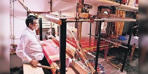 Like P Omkar, many handloom weavers in Puttapaka are Left-leaning voters but they back the TRS candidate | Vinay Madupu