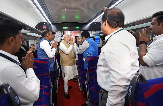 The train can travel at a speed of 160 km per hour. 'If run at full tilt capacity, the train can touch Chennai from Bengaluru in just three hours,' a railway official told PTI. All the coaches are equipped with automatic doors, GPS-based audio-visual passenger information system, onboard hotspot Wi-Fi for entertainment purposes, and comfortable seats. The executive class has rotating chairs. (Photo | PTI)