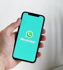Communities vs Groups: WhatsApp explains difference