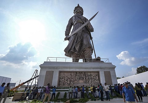 The statue of Nadaprabhu Kempegowda at Kempegowda International Airport in Bengaluru weighs 218 tonnes (98 tonnes of bronze and 120 tonnes of steel). (Photo | PTI)