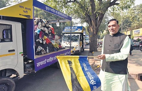 MCD Polls: AAP to shame BJP on city garbage dumps