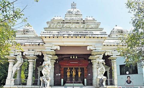 The Tamilisai Moovar Manimandapam at Sirkazhi | EXPRESS