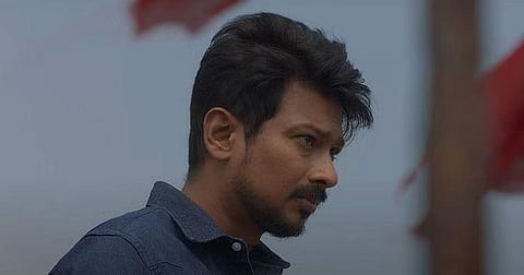 A still from the film Kalaga Thalaivan