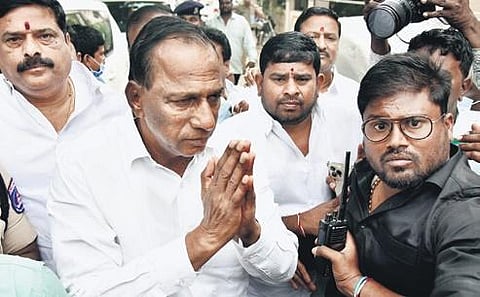 Drama marks second day of raids on Malla Reddy, kin