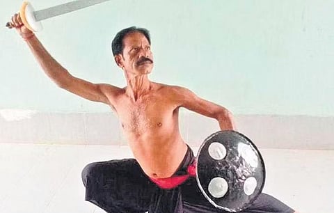 Trilochan Mohanta performing Chhau dance | Express