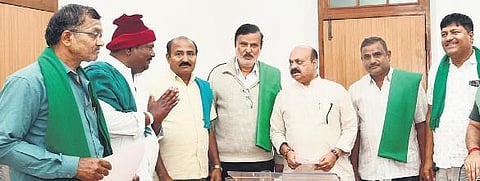 ​  A delegation led by Karnataka Sugarcane Growers’ Association president Kurubur Shanthakumar meets Chief Minister Basavaraj Bommai in Bengaluru on Wednesday | EXPRESS  ​