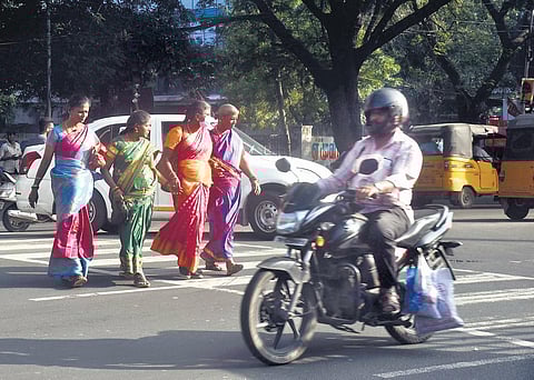 As Inner Ring Road handles over 1.2 lakh vehicles a day, locals and office-goers say crossing the road during peak hours is a challenge | Martin Louis