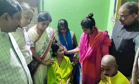 An AITC delegation meets families of victims of the stampede that took place at a BJP program recently, in Asansol, December 18, 2022. (Photo | PTI)