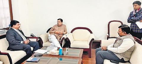 TN Finance Minister Palanivel Thiaga Rajan with Union Minister Nitin Gadkari