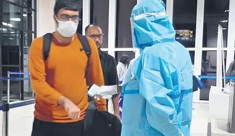 Random Covid testing begins at Vijayawada airport