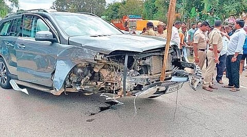 Prahlad Modi and four others sustained injuries in a car accident - near Mysuru on Tuesday