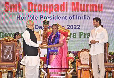 President Droupadi Murmu was welcomed by Governor Biswabhusan Harichandan and CM YS Jagan Mohan Reddy. (Photo | Special Arrangement)
