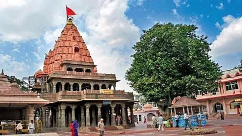 MP: Devotees to be prohibited from carrying mobile phones to Mahakal Temple from Dec 20 
