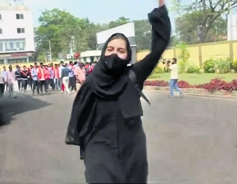 We should be free to follow our culture, says girl who stood up to saffron shawl clad hecklers