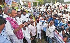Actor Narayana Murthy speaking at a rally organised by Visakha Ukku Parirakshana Porata Committee | express