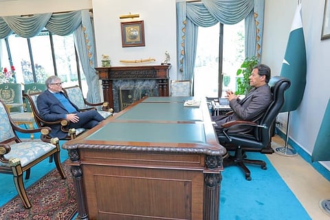 Bill Gates meeting Imran Khan( Photo | Twitter,@PakPMO)