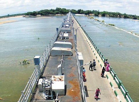 Cauvery river in Tiruchy | MK Ashok Kumar
