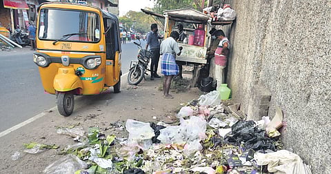 Garbage dumped near the Ernavoor bus stand in Chennai | P Jawahar