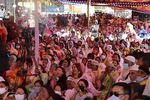 The large gathering at the ceremony.