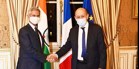 External Affairs Minister S Jaishankar and French Minister Le Drian.(Photo | Twitter)