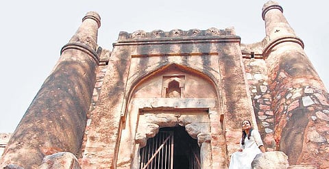 Khirki Masjid