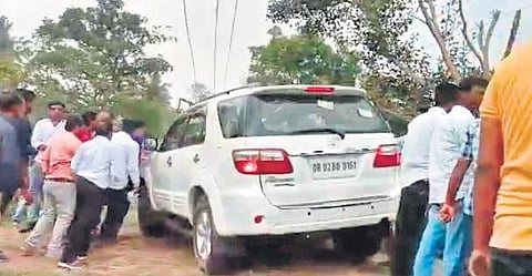 Video grab of Rout being heckled in Sailo panchayat on Sunday afternoon (Photo| EPS)