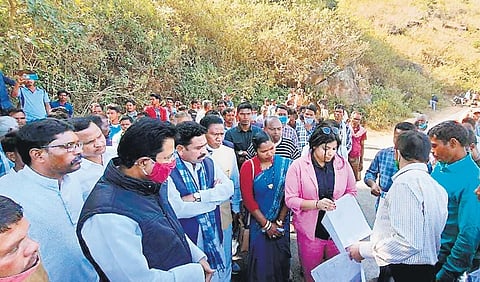 BJD leaders interact with villagers over the border row in Pottangi . (Photo | EPS)