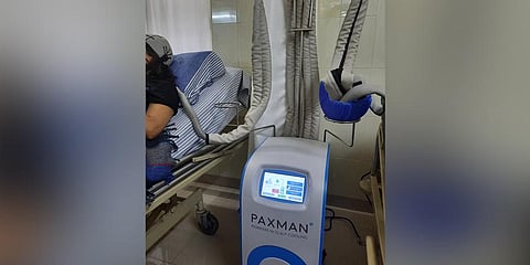 Paxman Scalp Cooling machine
