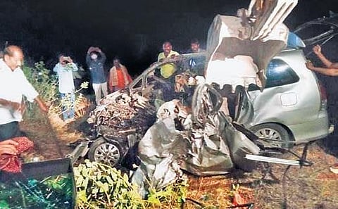 Anantapur cops had a tough time retriving bodies from car’s mangled remains