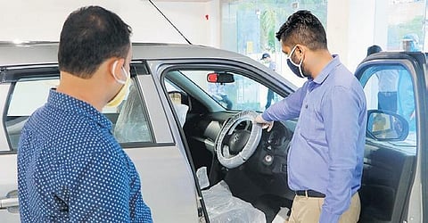 The passenger vehicle (PV) sales dropped to 2,58,329 units last month, down 10.12 per cent from 2,87,424 units in January 2021. (File photo)