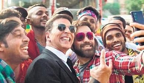 Selfiee. ( Photo EPS)