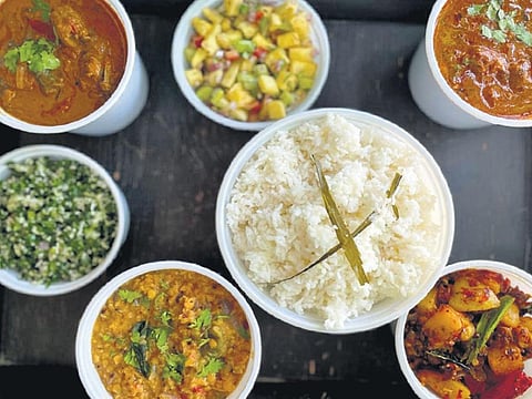 A complete Sri Lankan meal
