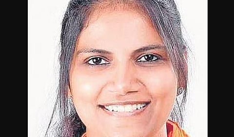 Currently Mahila Congress state president, Jebi serves as chairperson of Aluva municipality