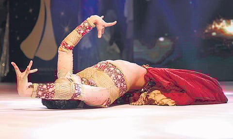 Pirouetting on judgments with grace; journey of male dance performers in India