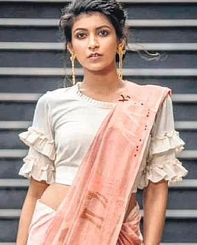 Sleeves have mostly been looked at as something that simply covers/protects one’s arms and shoulders from the heat and tan of the sun or the cold winds.