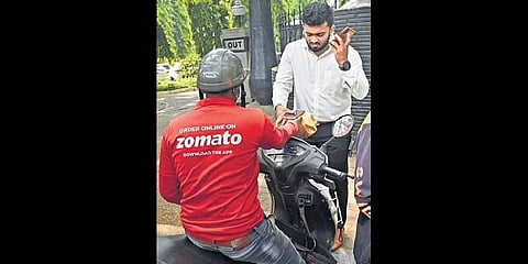 Zomato delivery partner