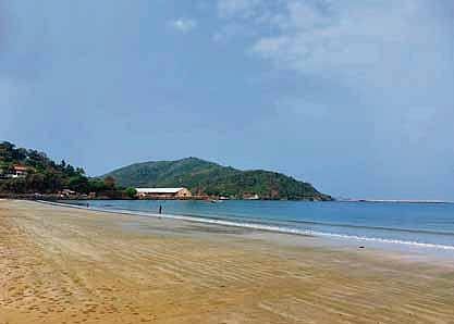 Aligadda beach where the Sagarmala project is proposed | EXPRESS