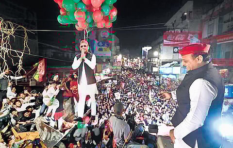 Prime Minister Narendra Modi and Samajwadi Party chief Akhilesh Yadav campaign for final phase of Uttar Pradesh Assembly election in Varanasi on Friday | PTI