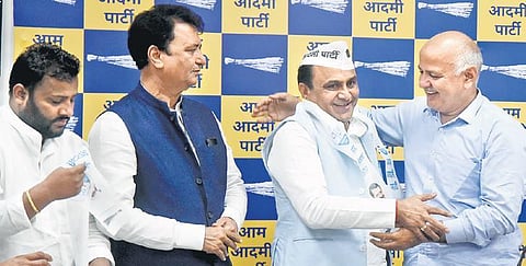 BJP councillor, Congress leader join ruling Aam Aadmi Party