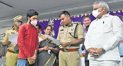 City police commissioner Kanthi Rana Tata hands over offer letters to reformed criminals and unemployed youth during a job drive in Vijayawada (Photo | EPS, Prasant Madugula)