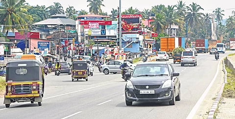 Vehicles violating one-way traffic rule on NH 66 bypass at Thiruvallam leads to frequent accidents in the region. (Photo| BP Deepu, EPS)