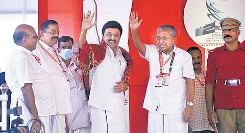 Pinarayi Vijayan and MK Stalin at a CPM seminar in Kannur on Saturday. ( Photo | PTI)