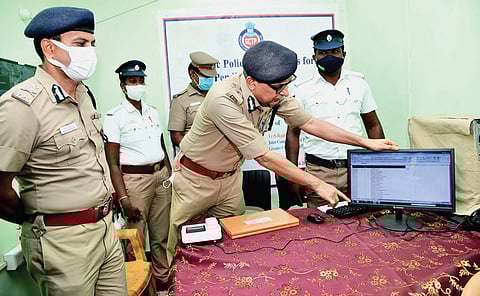 Shankar Jiwal (C), Chennai CoP, during the inauguration of the  call centres | Express