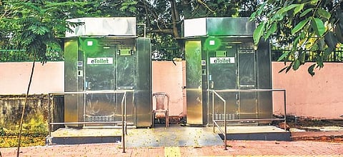 Damaged e-toilets inside Biju Patnaik park in Bhubaneswar | Express