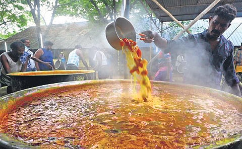 Crowds at shops in Madurai; food being prepared for the celestial wedding of Lord Sundareswarar and Goddess Meenakshi to be held on April 14 | kk sundar