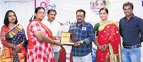 Winners of the Thirunagaiyar Padipulagam event pose with Priya Babu and Kalki | Express