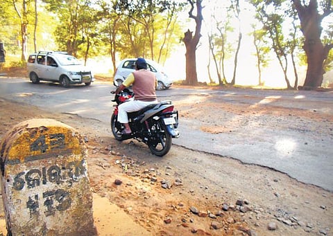 Commuters plying on the ghat  road between Jeypore and Koraput | Express
