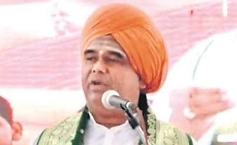 Karnataka govt collects 30% commission from mutts: Seer